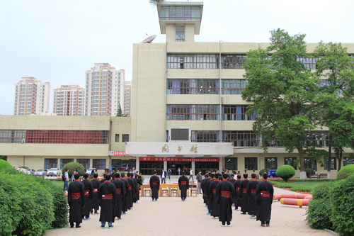 重拾漢禮儀 感恩別母校