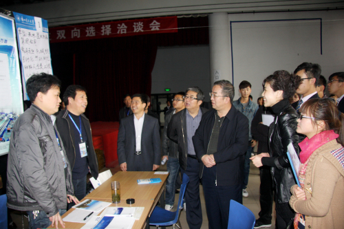 學校2012年度大型雙選會隆重舉行