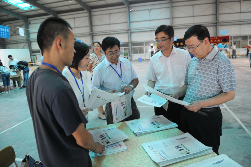 學校2012年迎新工作順利進行