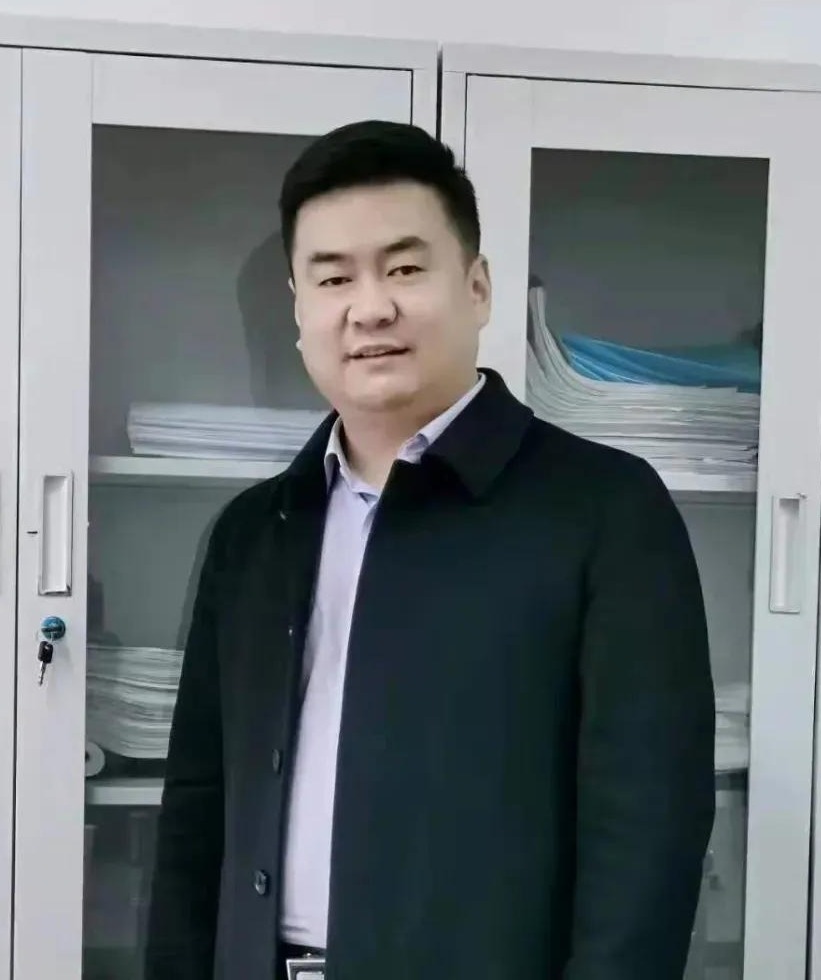 楊亞雄 ：鑄魂育人，讓思政課教學(xué)綻放活力