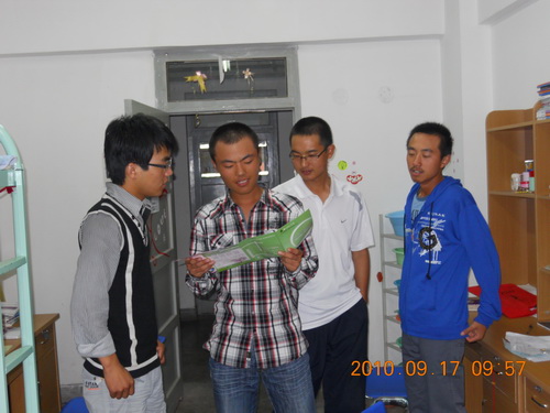 以健康的心理投入新生活——大學生心理健康指導服務中心印發新生適應手冊