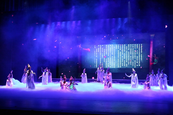 大型舞劇《絲路花雨》蘭州理工大學教職工專場演出