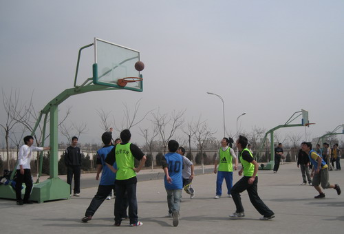 經管學院舉辦團隊杯籃球決賽