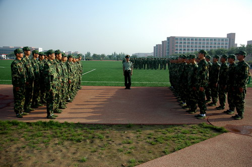 二營六連（流體學院）新生軍訓掠影