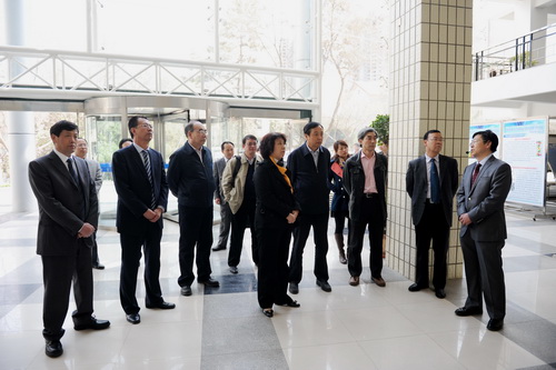 科技部副部長陳小婭一行來我校考察、調研重點實驗室建設工作