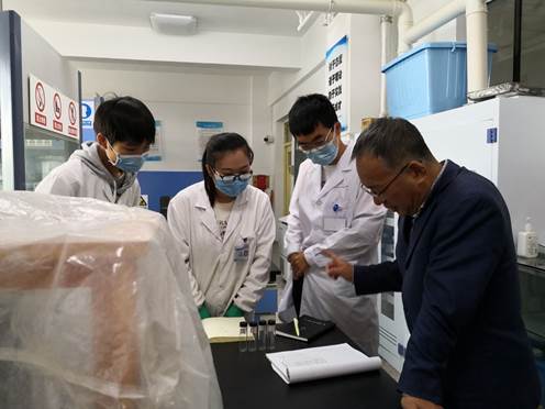 說明: E:\2018-2020年工作zqm\2020年秋季學(xué)期資料\照片\檢查\20200923蘭工坪校區(qū)校園安全檢查\IMG_20200923_103106.jpg